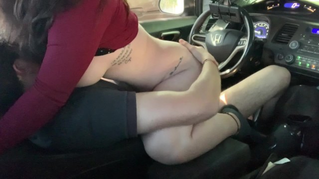 หนังเอ็ก18 Pornhub ผัวเมียเย็ดกันบนรถเงี่ยนหีจัดขอจอดรถเย็ดหีสักหนึ่งน้ำ โยกควยเย็ดน้ำเงี่ยนไหลเต็มร่องหี เย่อหีกันเมามันส์เสียวหีน้ำเงี่ยนไหล ครางเสียวโอ้เยสๆมันมาก